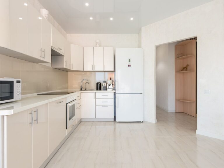 کابینت هایگلاس اکلیلی