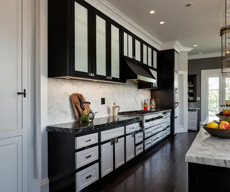 کابینت سفید مشکی