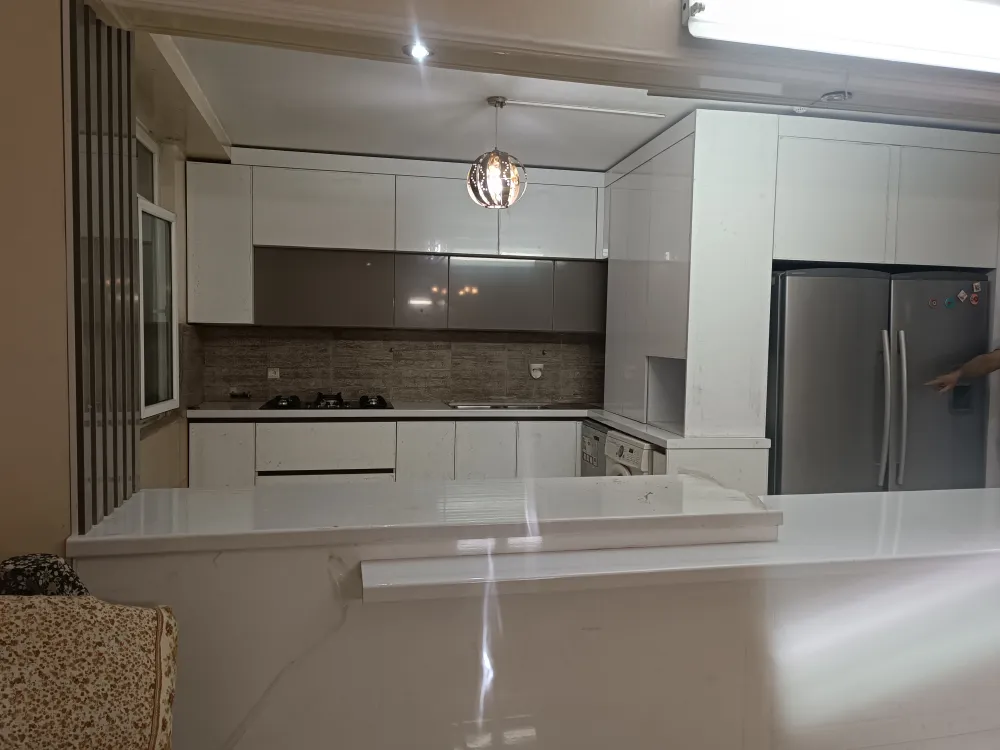 کابینت پله ای سفید طوسی