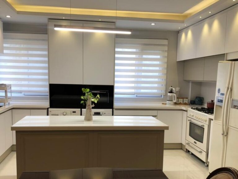 کابینت پله ای سفید طوسی