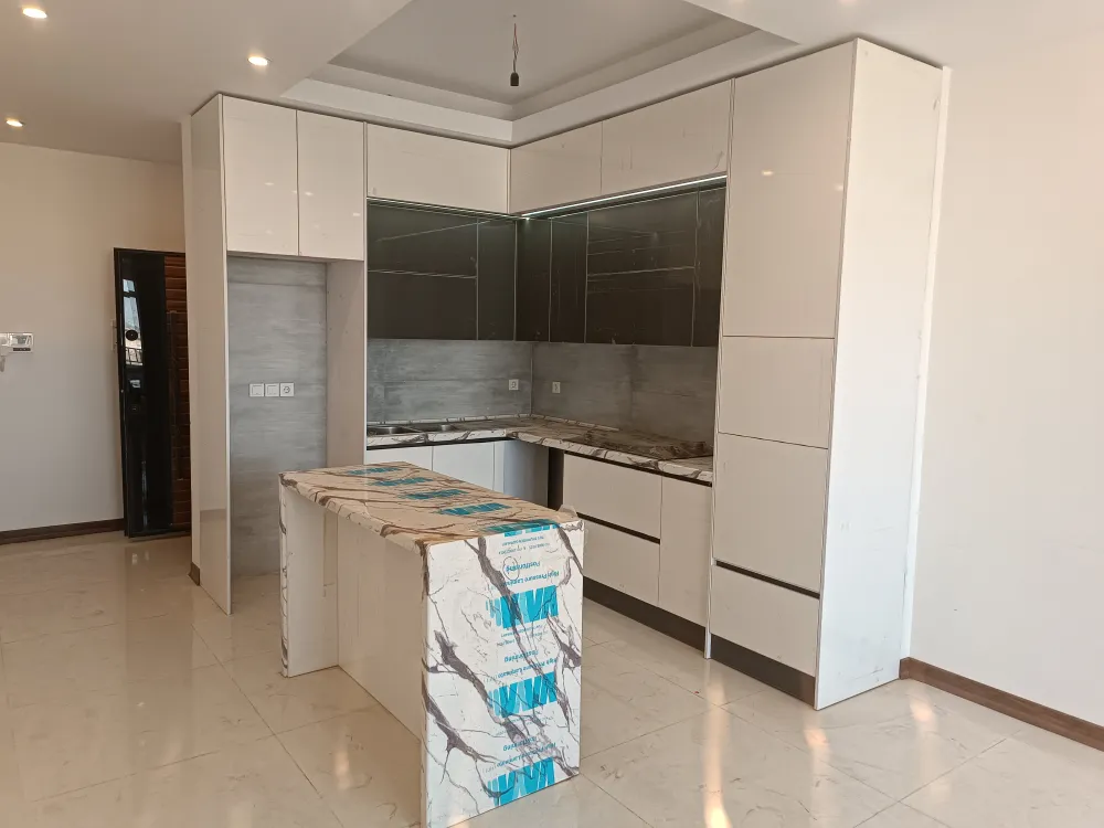 کابینت پله ای سفید طوسی