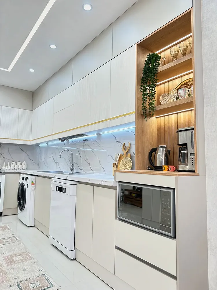 کابینت مدرن سفید و طوسی روشن