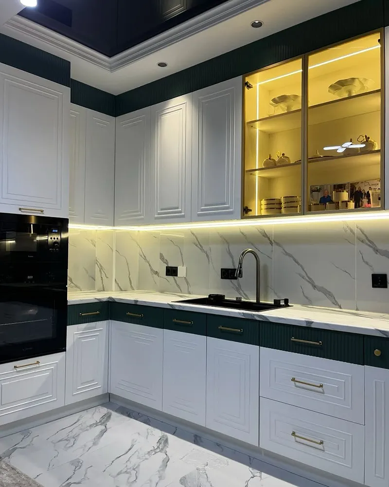 کابینت دو رنگ سفید و سبز یشمی (2)