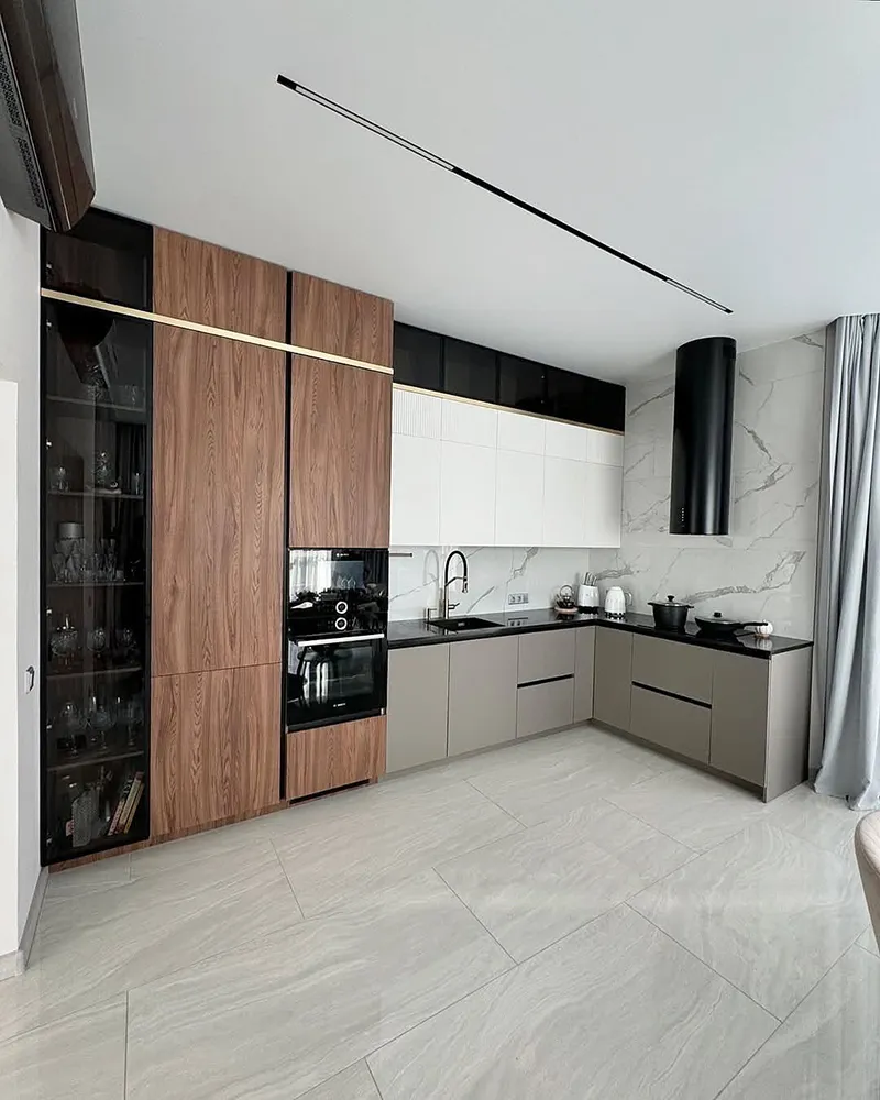 کابینت سفید طوسی و طرح چوب